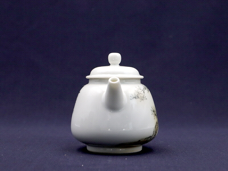 45. 청화유리홍 락은문