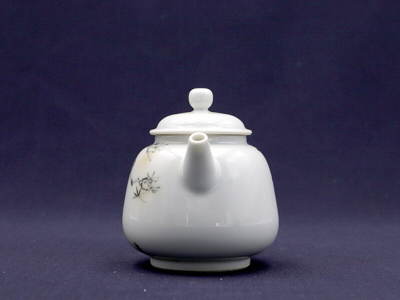 49. 청화유리홍 락은문