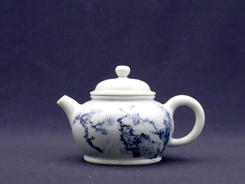 68. 청화유리홍 독락당문