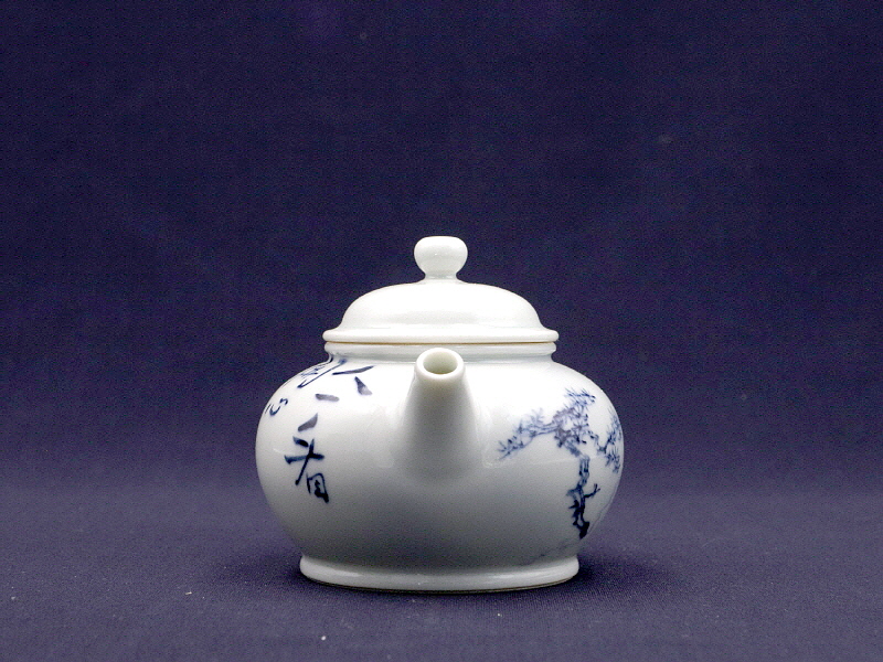 68. 청화유리홍 독락당문