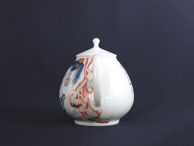 93. 청화유리홍 동자문