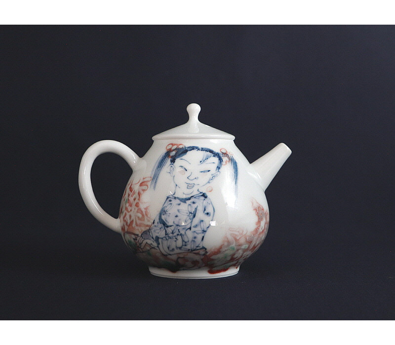 97. 청화유리홍 동자문