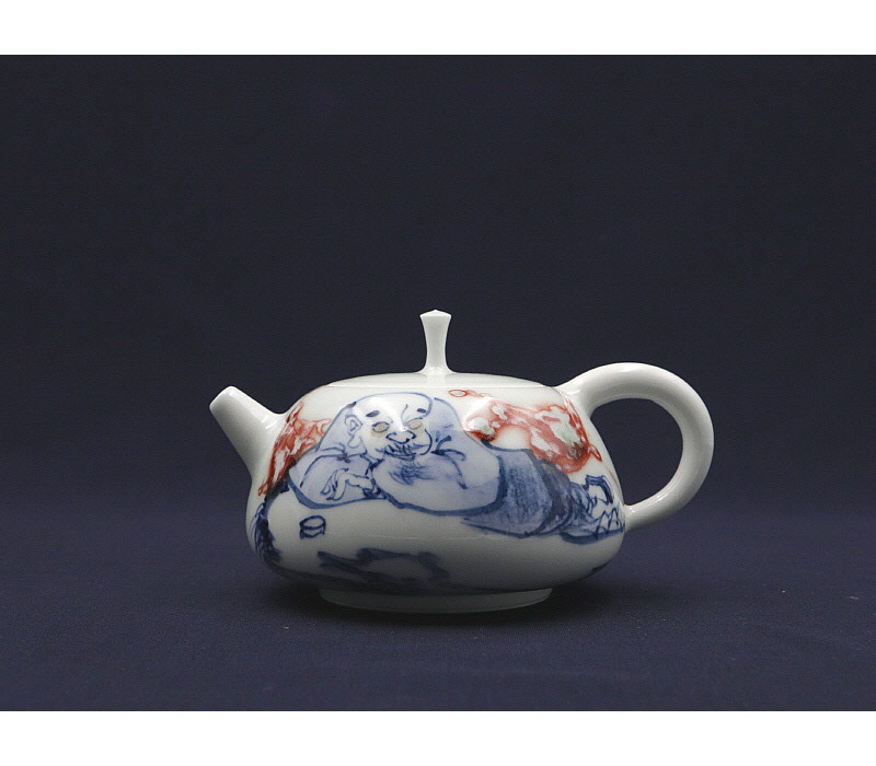 112. 청화유리홍 인물문