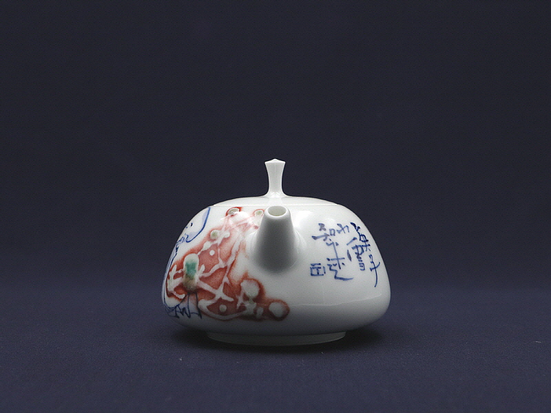 116. 청화유리홍 동자화문