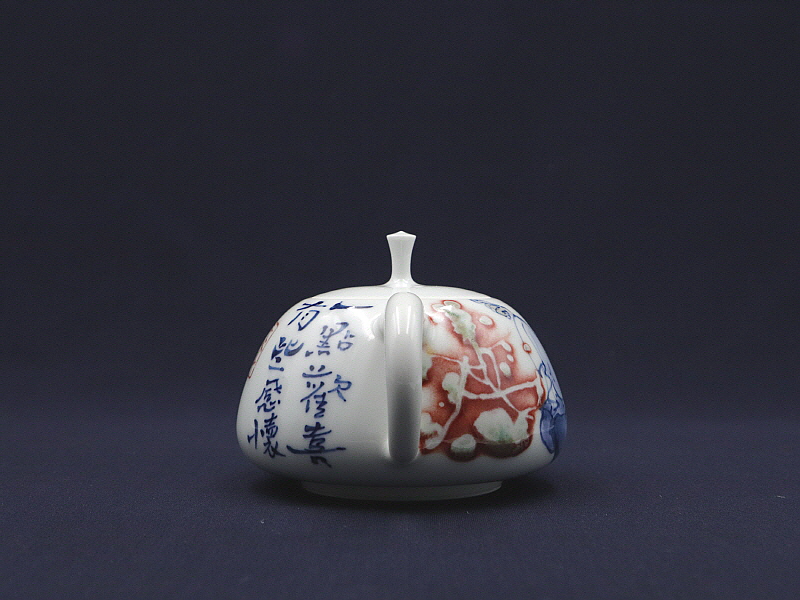 116. 청화유리홍 동자화문