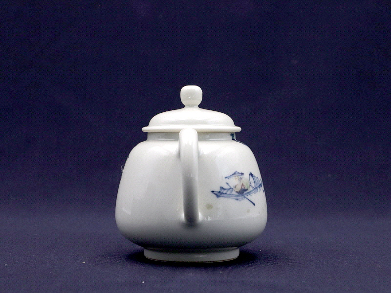 149. 청화 매조주문