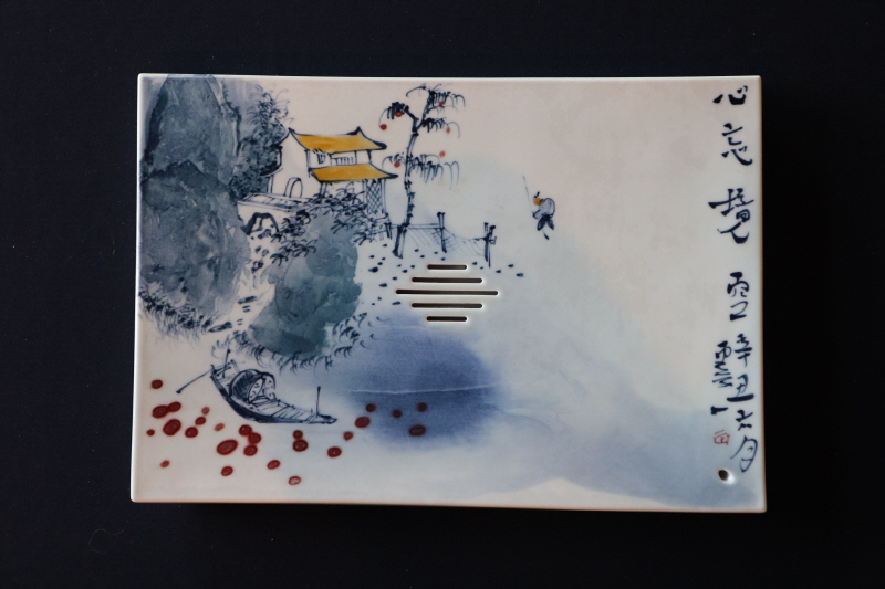 26. 청화유리홍 독락당문