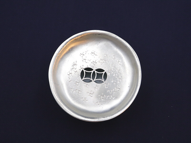 14. 청화유리홍 궐어문