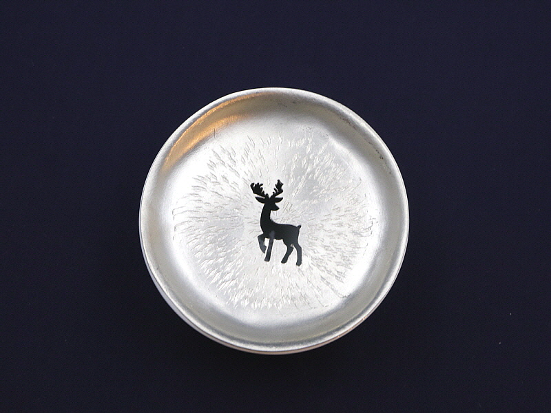 17. 청화유리홍 궐어문