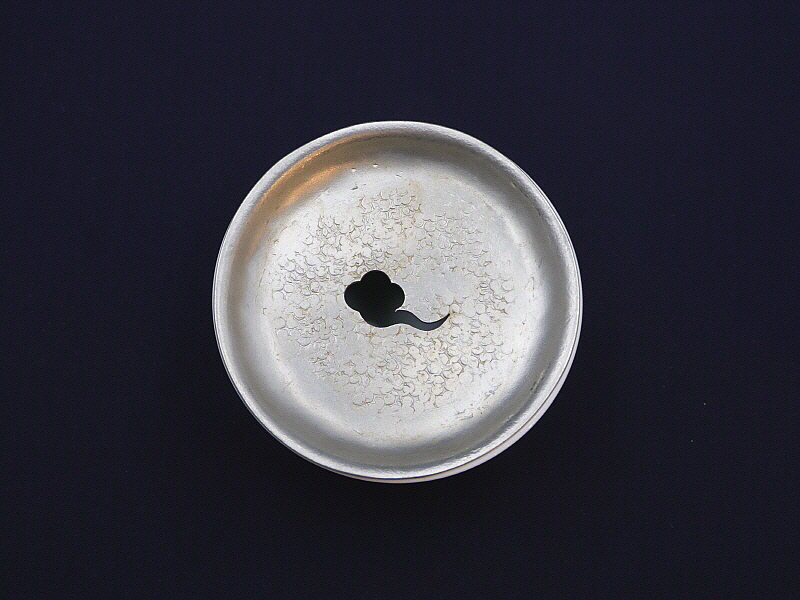 33. 청화유리홍 락은문