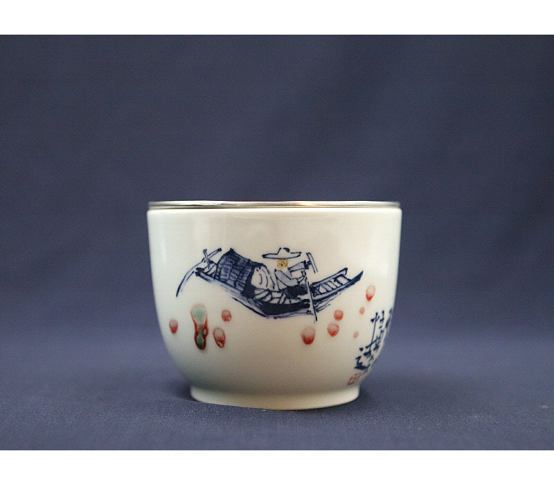 35. 청화유리홍 불계지주문