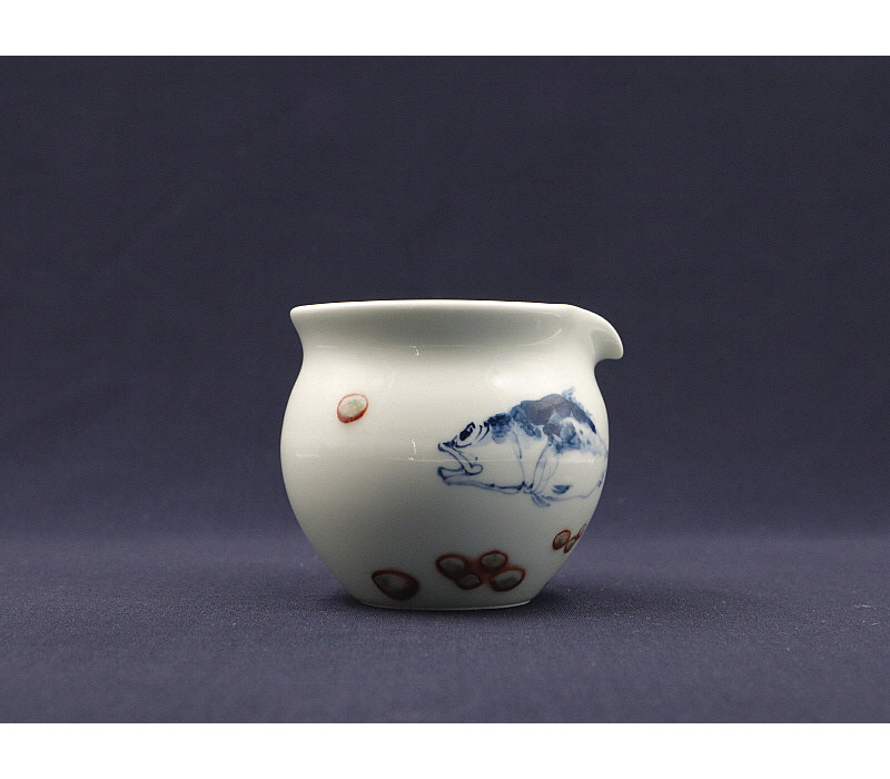 8. 청화유리홍 궐어문