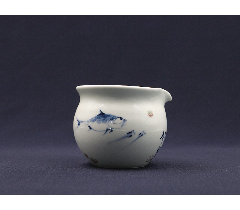 13. 청화유리홍 어문