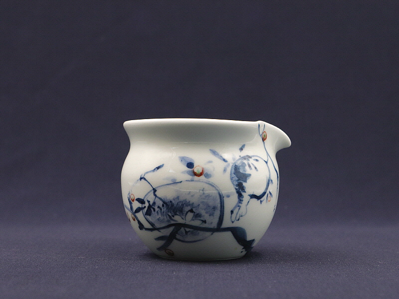 59. 청화유리홍 석류문