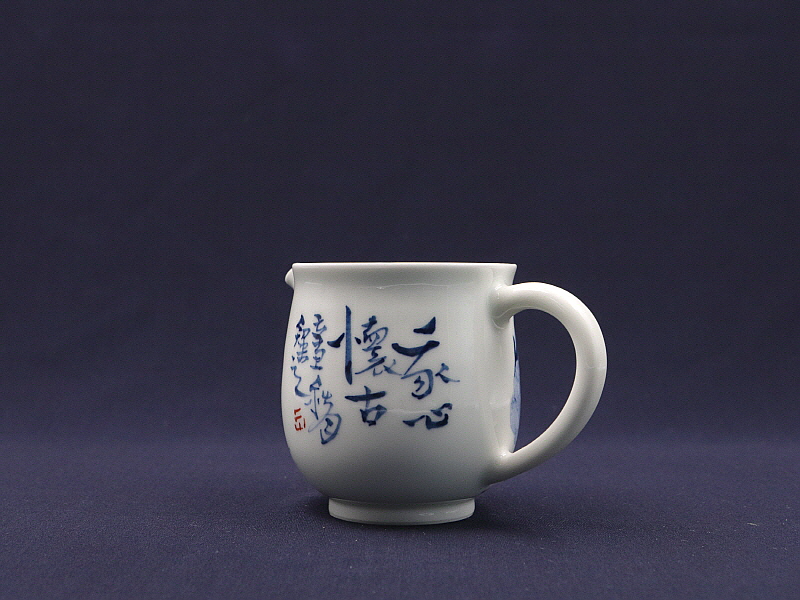 68. 청화유리홍 독락당문