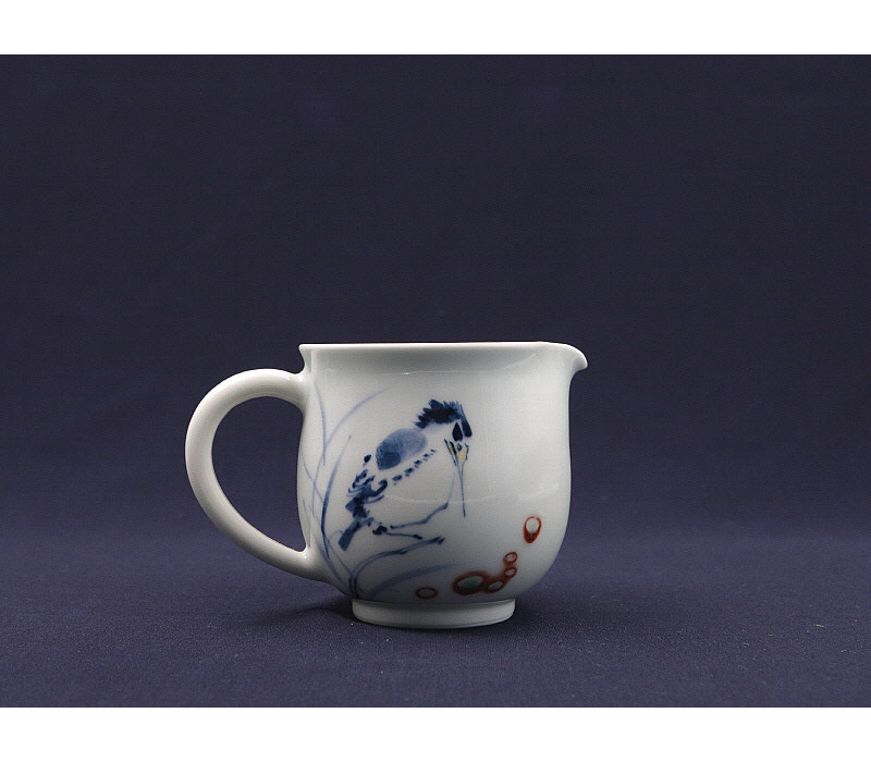 77. 청화유리홍 단취문