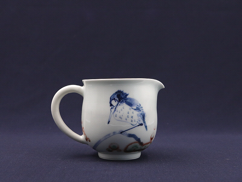 85. 청화유리홍 단취문