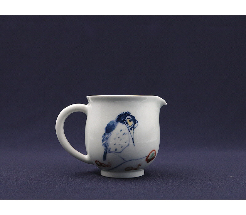 86. 청화유리홍 단취문