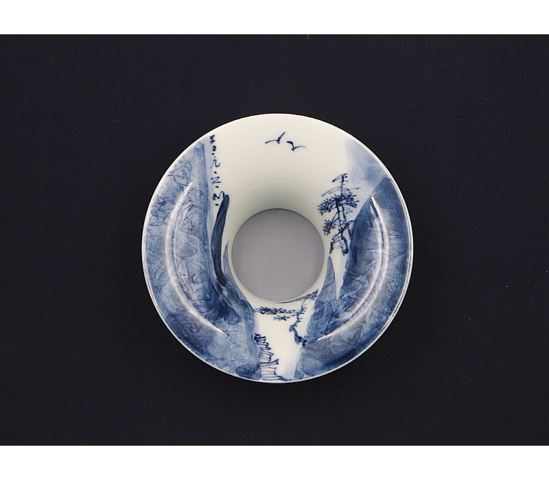 20. 청화 산수문