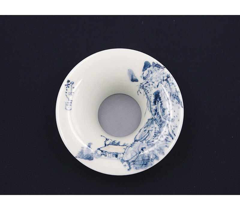 25. 청화 산수문