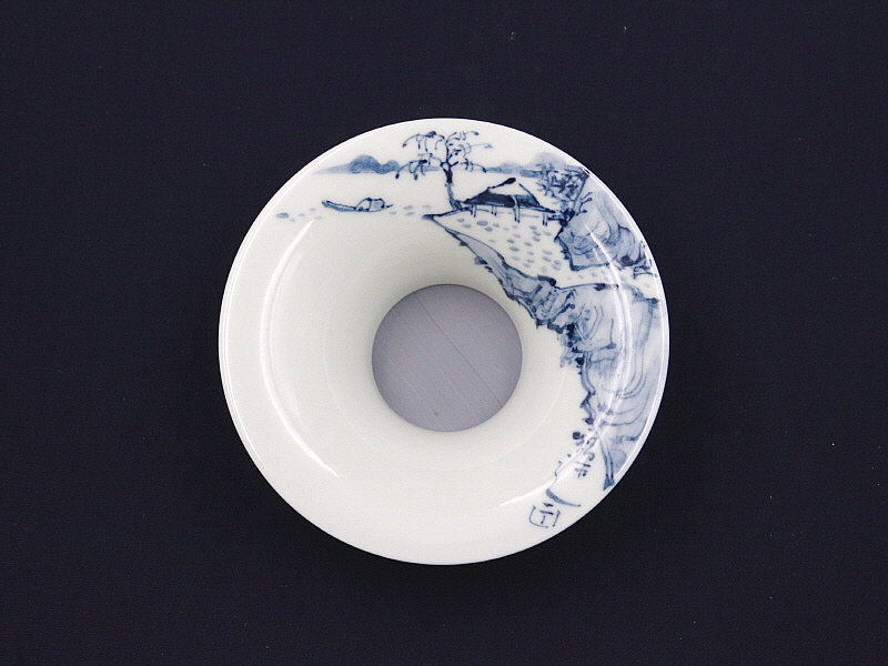 26. 청화 산수문