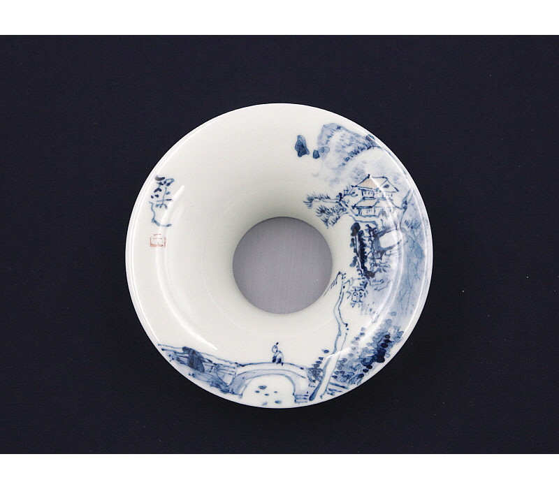 28. 청화 산수문