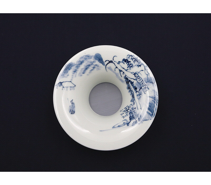 32. 청화 산수문