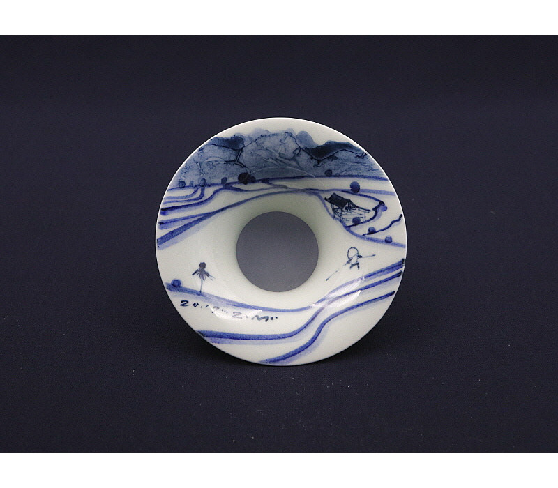 57. 청화 지화산수문