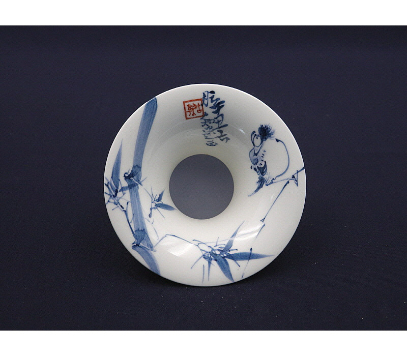 106. 청화 팔가조죽문