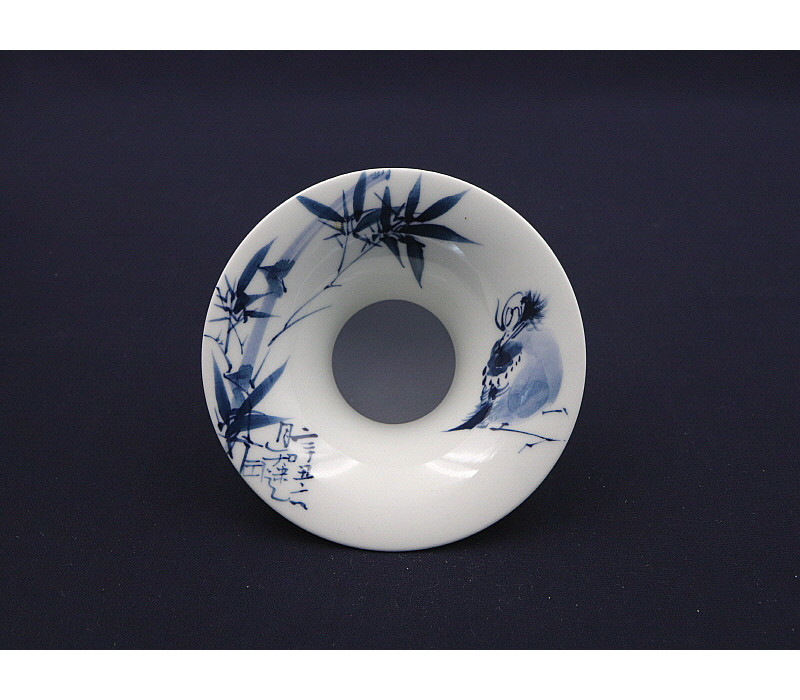 112. 청화 팔가조죽문