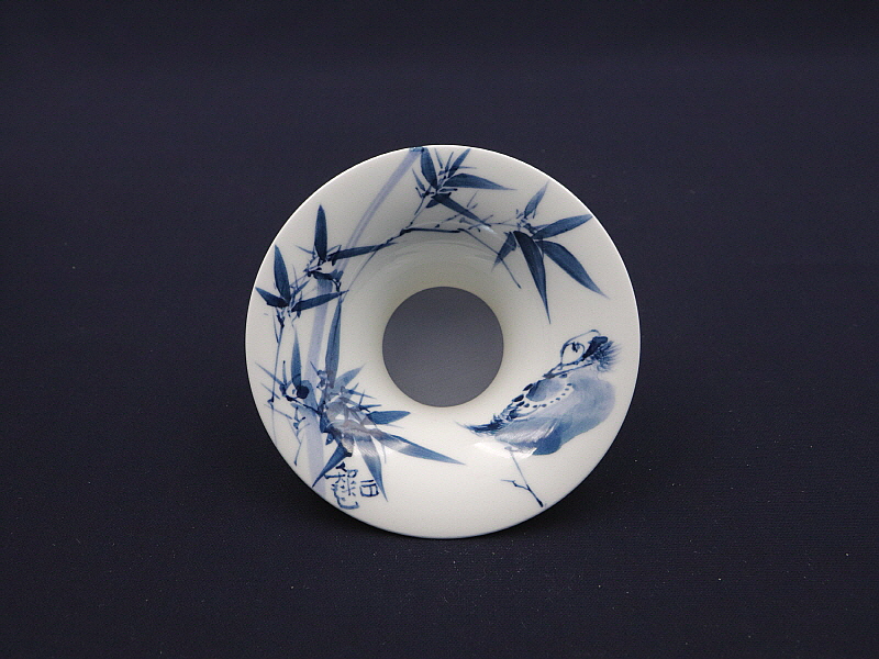 119. 청화 팔가조죽문