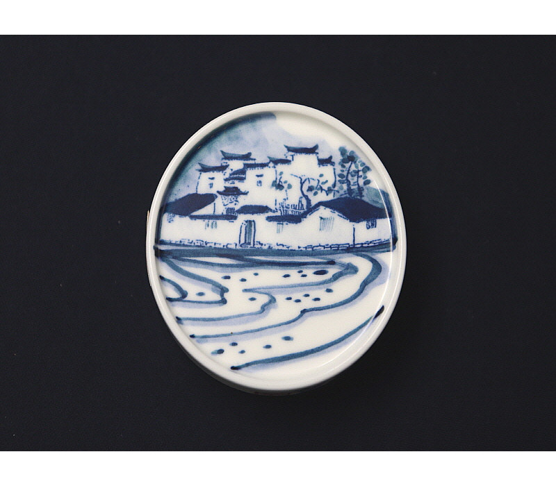 26. 청화 산수가문