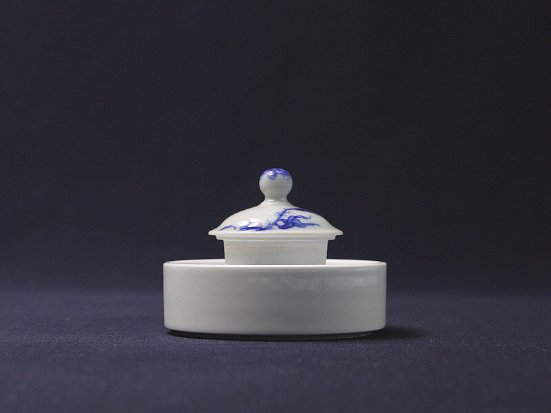 50. 청화 산수가문