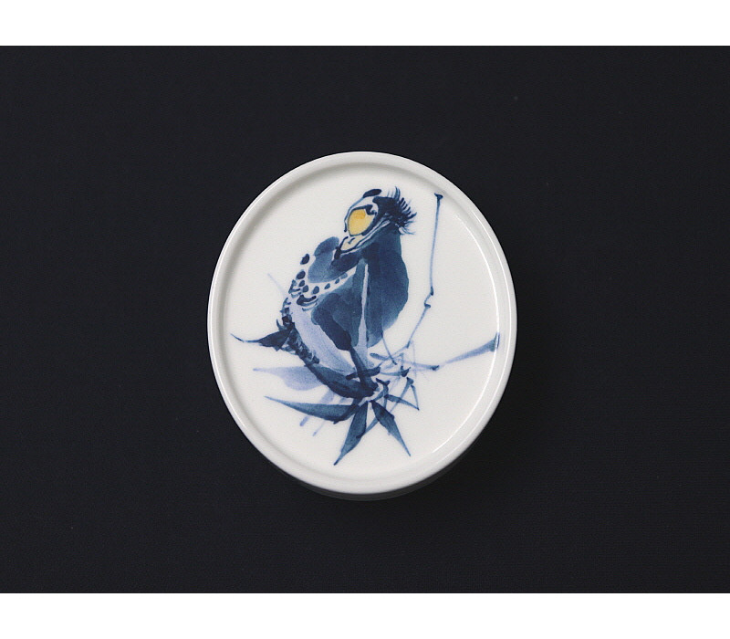 61. 청화 팔가조문