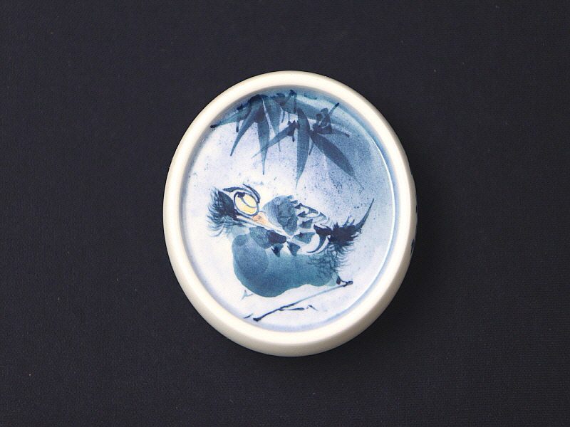 68. 청화 팔가조문