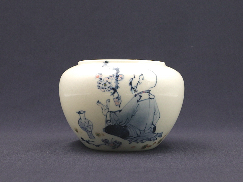 41. 청화유리홍 산인매문